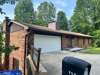 869 Alta Rd