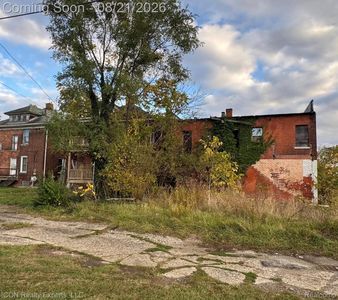 3048 Whitney St