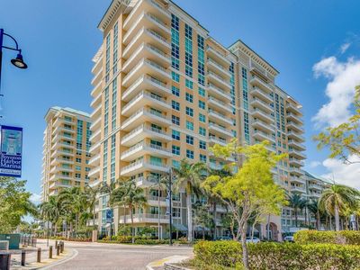 625 Casa Loma Boulevard #1008