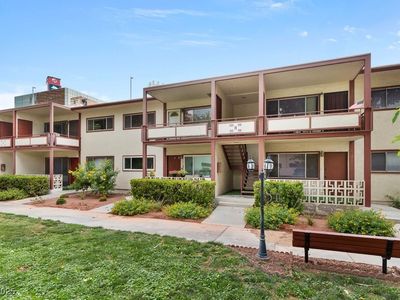 350 E Desert Inn Rd UNIT H205