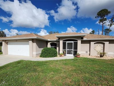 2250 Villa Green Ave