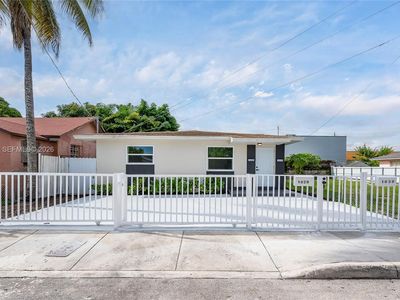 1028 NW 24th St