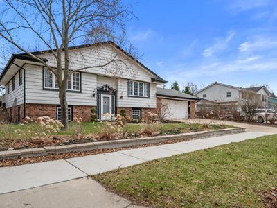 605 Juniper COURT