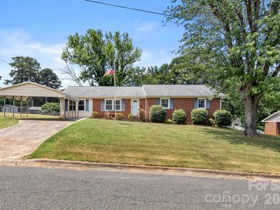 307 Somerset Dr