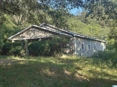 911 Valley Rd