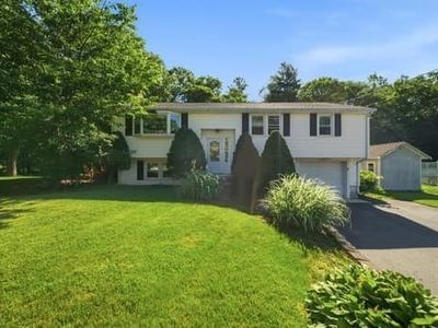 115 Arrowhead Dr