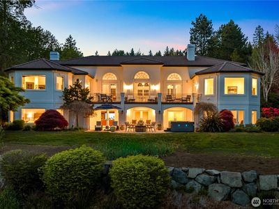 4145 Peregrine Point Way SE