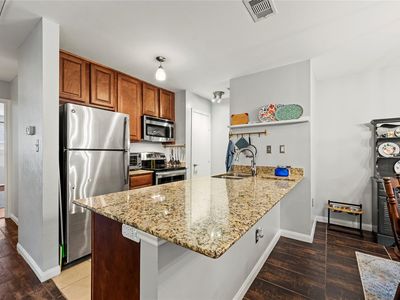 5343 Richmond Ave #30