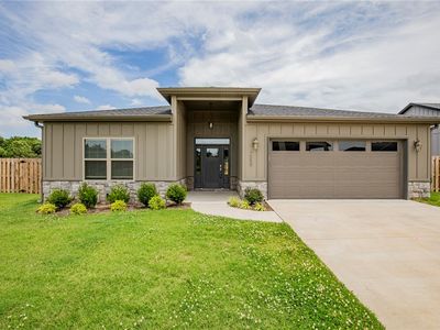 2659 N Justin Dr