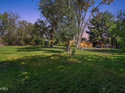 810 Fairway Cir