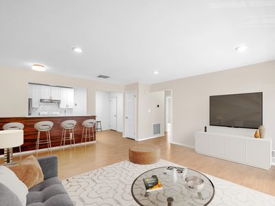 300 Crown Ct APT 523