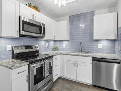 12722 HUNTSMAN VIEW DR