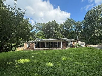 114 Lee Rd