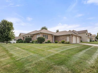 1403 Maple Dr