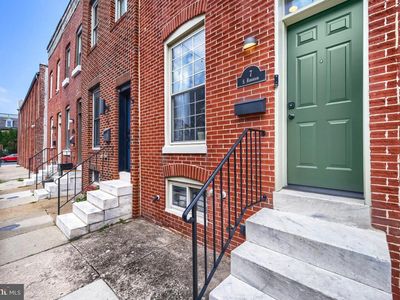 7 S Robinson St