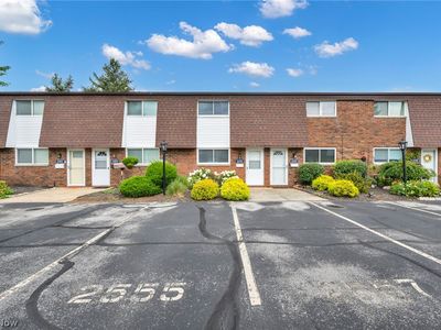 2555 Shakespeare Ln