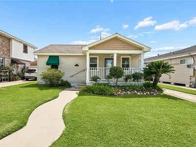 320 Manson Ave