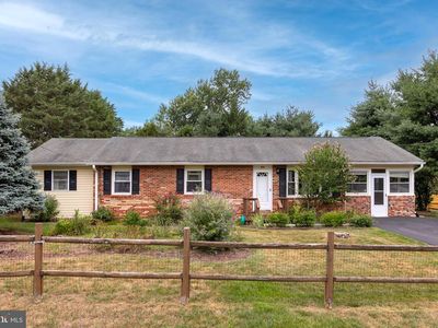 111 Huntcrest Cir