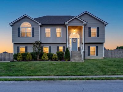 1585 Parkside Dr