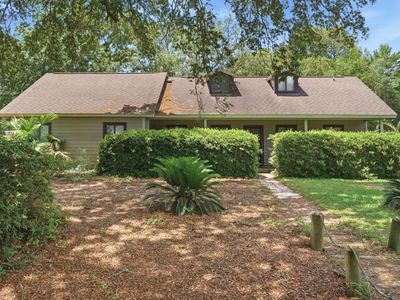 2725 Sherwood Dr