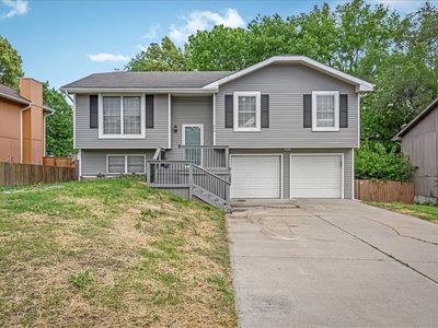 Property at 220 Debra St, Lansing, KS