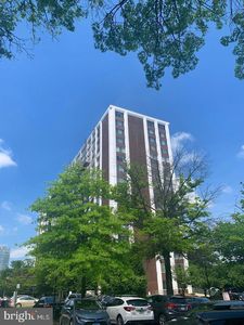 11801 Rockville Pike APT 709