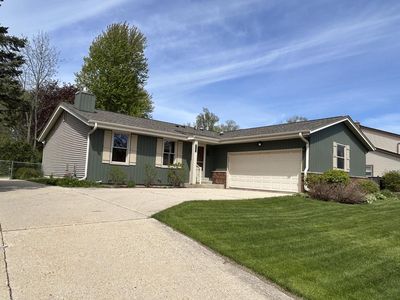 1214 Cherrywood DRIVE