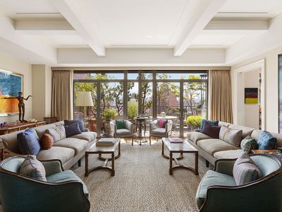 160 W 12th St APT 104