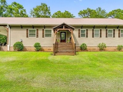 1078 Lake Estates Dr