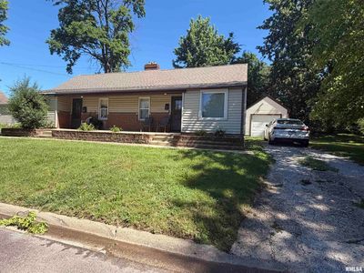 Property at 209/211 Madison St, Washington, IL