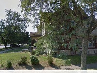 7443 Dexter Ave