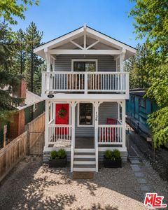 136 E Mountain View Blvd