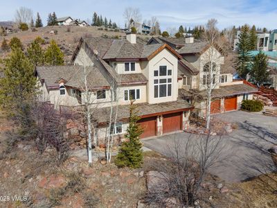 11 Hackamore Rd APT A