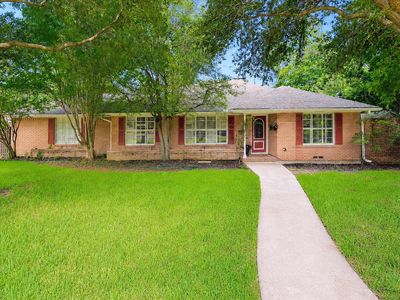 205 Thompson Dr