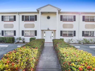 7023 Cedarhurst Dr #10A