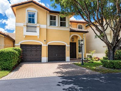 Property at 4844 NW 110th Pl, Doral, FL