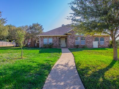 704 Saratoga Dr