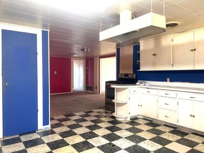 Property at 108 W 9th St, Amherst, TX