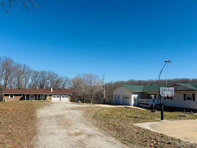 205 Center Point Rd #207