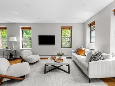 69 Myrtle St APT 4