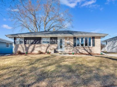 2604 East Birchwood AVENUE