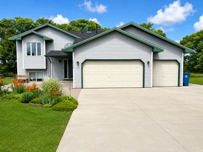 Property at 18598 Queen St NW, Elk River, MN