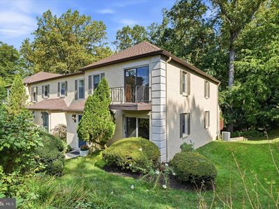 17 Summit Dr