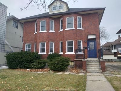 1579 Ouellette Ave