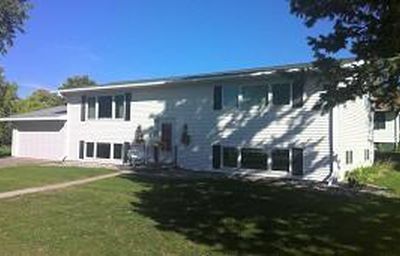 202 W Main St