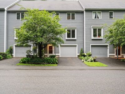 8 Country Meadow Rd #8