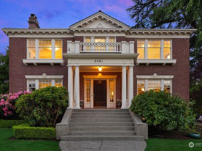 2501 Cascadia Avenue S