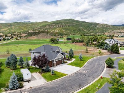 570 W Cascade Meadows Loop