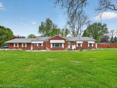 Property at 11000 Clinton River Rd, Sterling Heights, MI