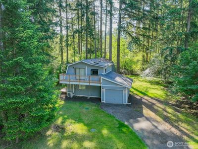 7651 Redstart Drive SE